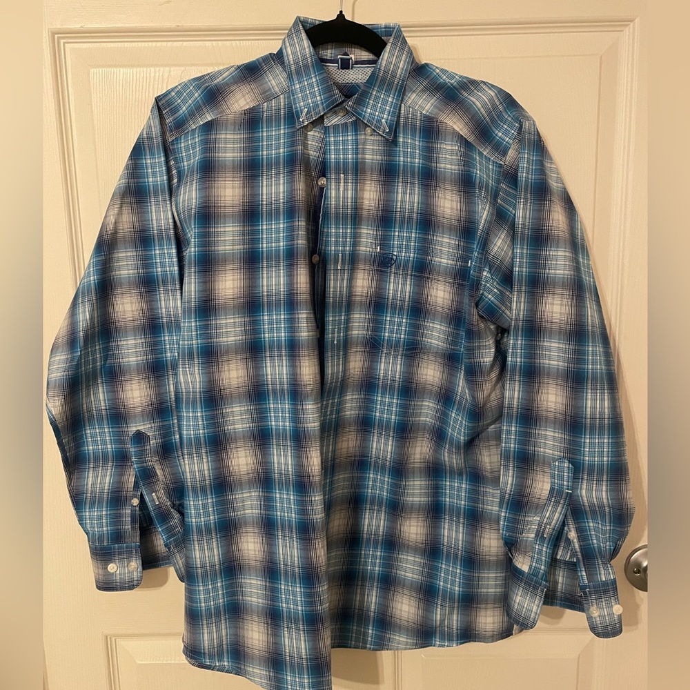 ARIAT Pro Series Fitted Classic Button-Down  Small Blue/White Plaid Western 🫏